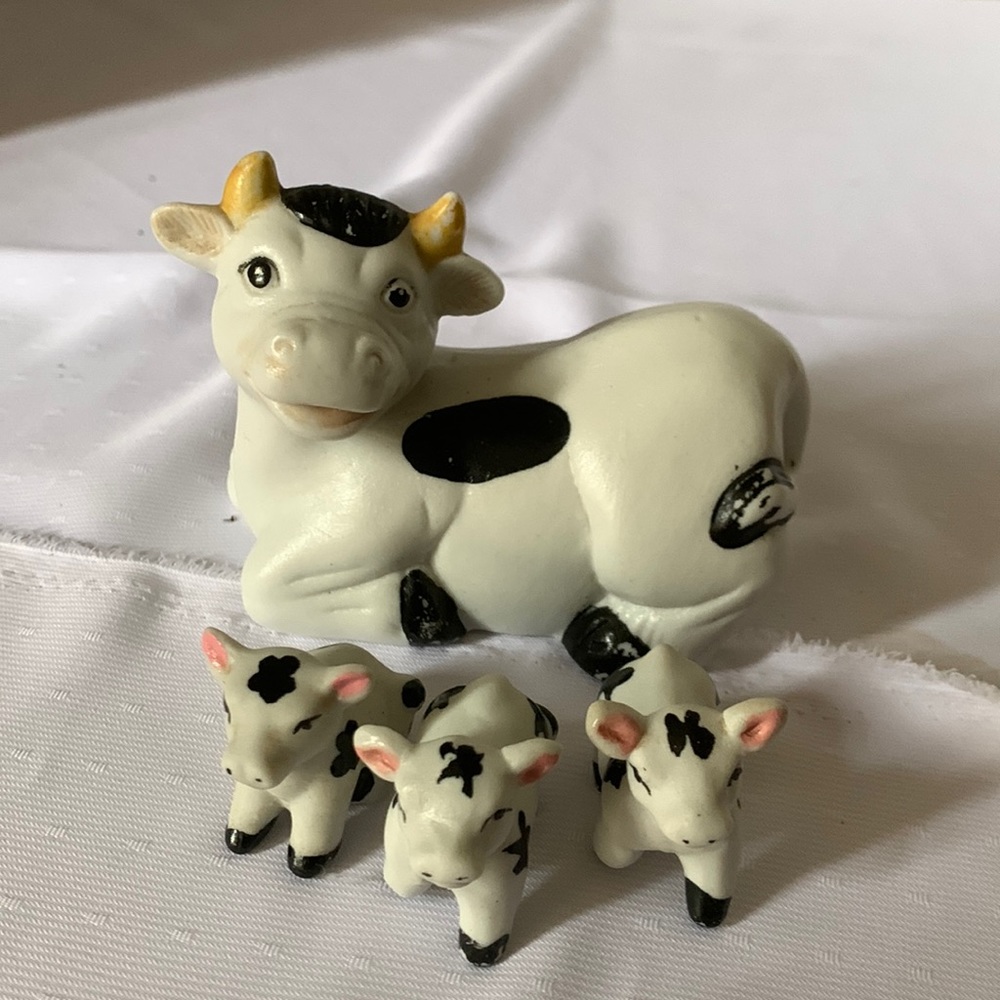 Very cute cow an baby